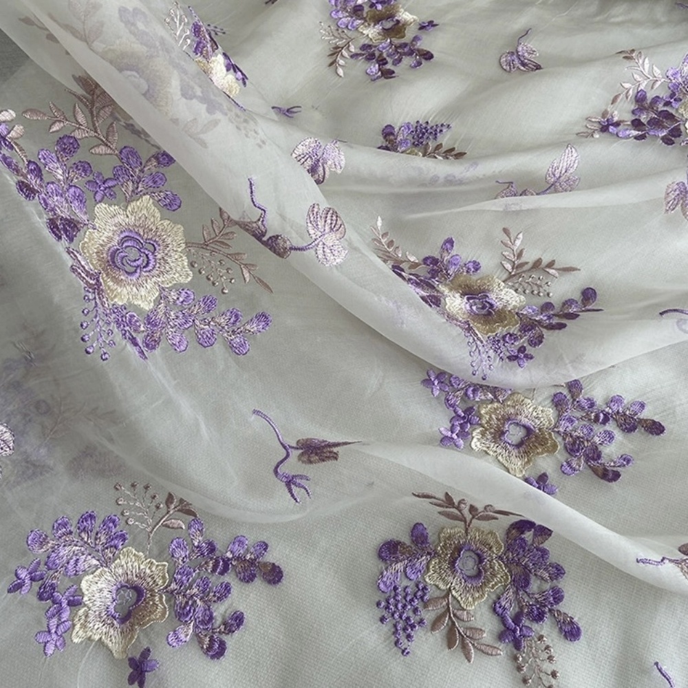 Embroidery Design Love - 素敵な人気の刺繍フラワーデザイン高品質硬めシルクオーガンザ生地、女性用カスタムウェディングドレスに