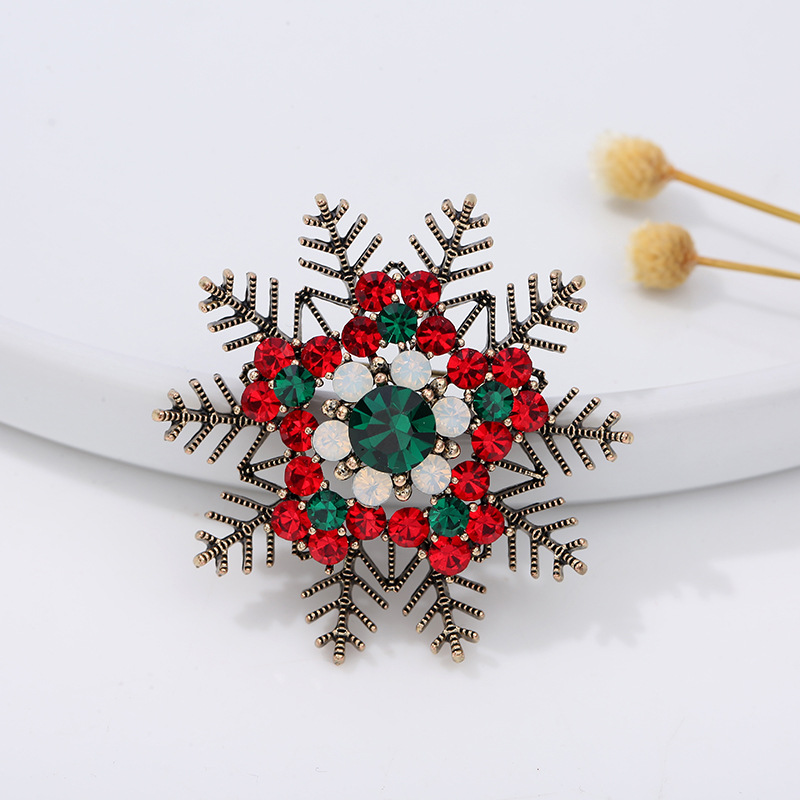 クリスマスシリーズジュエリーブローチ、フルカラー、ダイヤモン - Embroidery Alphabet のレビューと価格