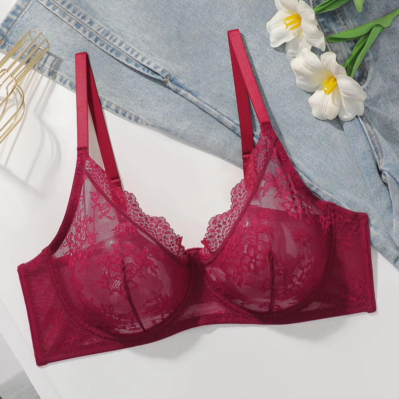 女性用プラスサイズ赤いレースシアーブラ、アンダーワイヤー入り - Embroidery Lace のレビューと価格
