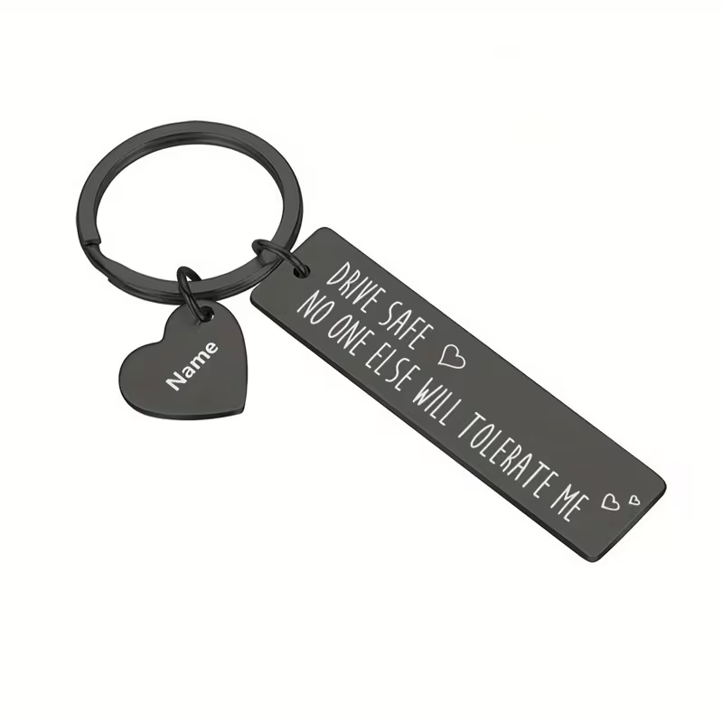 カスタマイズされたレーザー彫刻名入りレターペンダントキーチェ - Embroidery Alphabet のレビューと価格